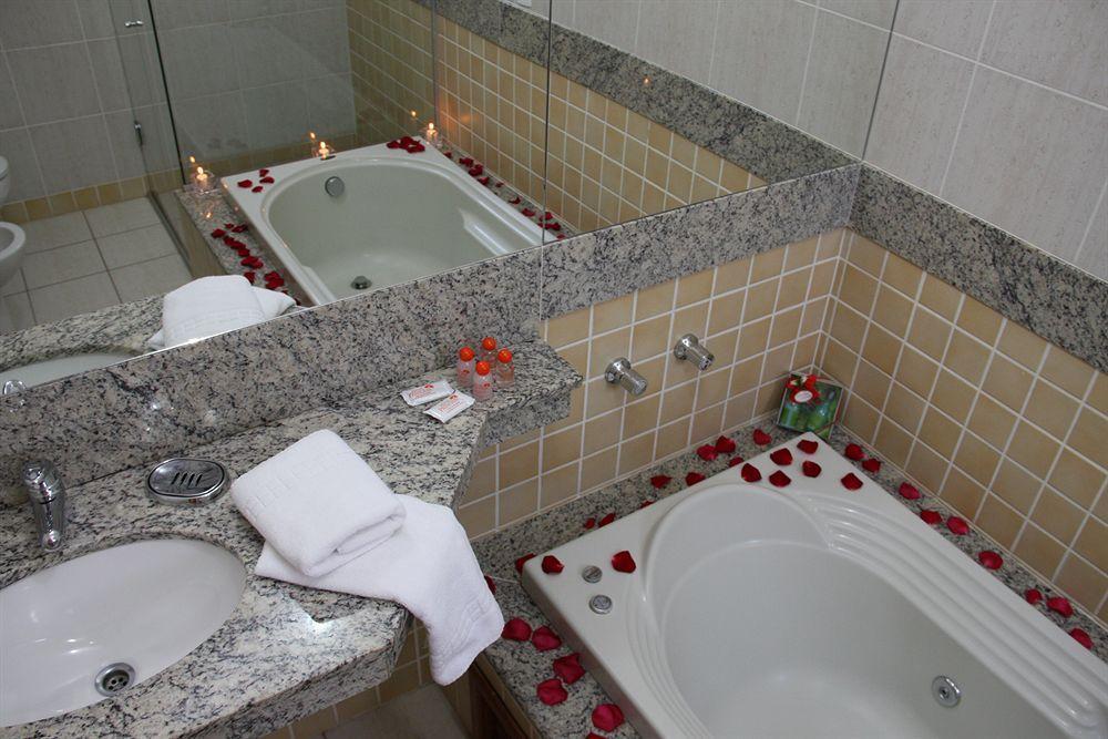 Hotel Princess Ponta Grossa  Buitenkant foto