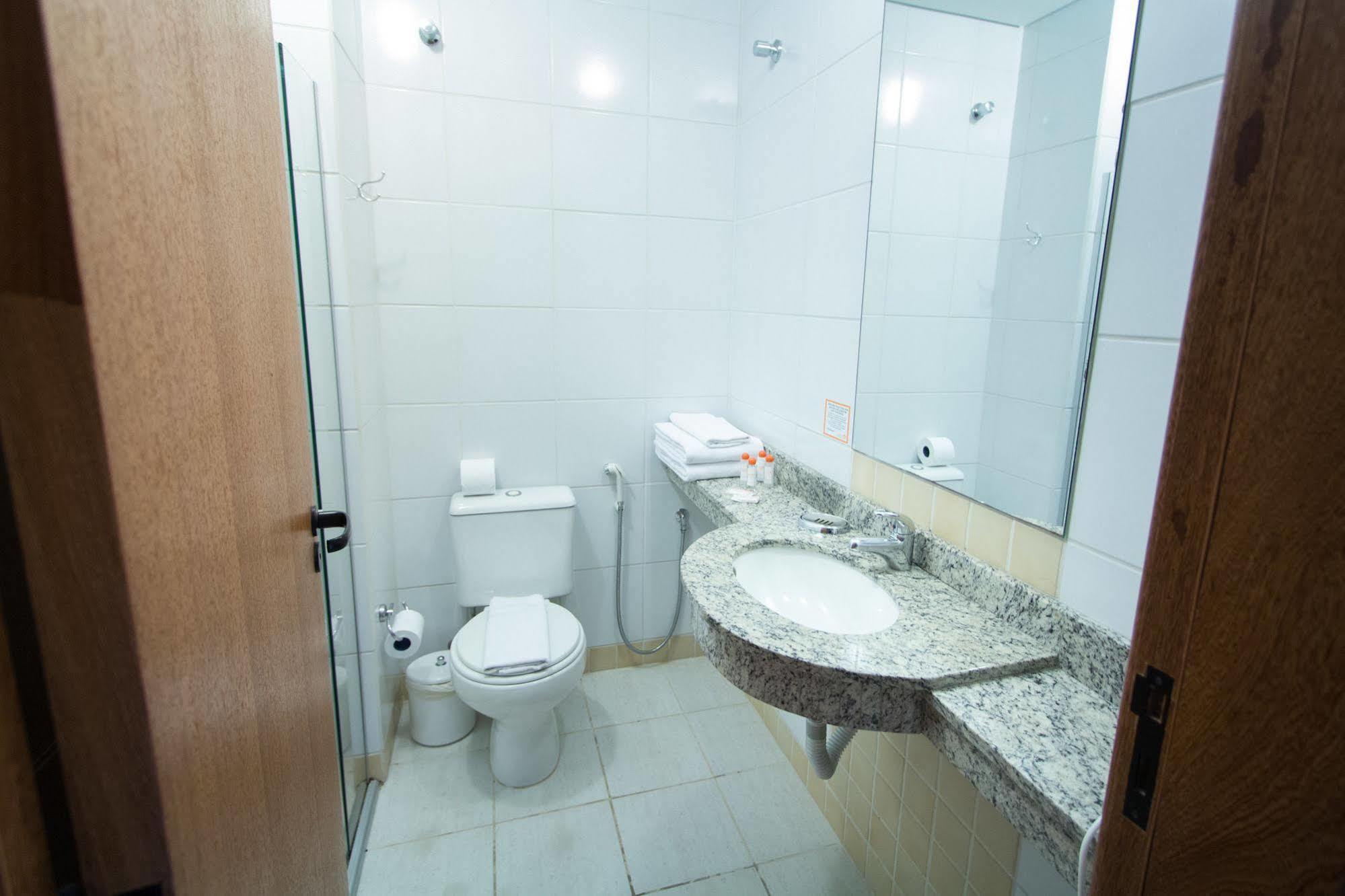 Hotel Princess Ponta Grossa  Buitenkant foto