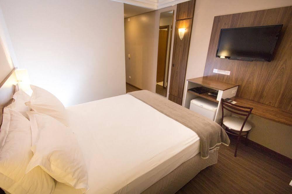 Hotel Princess Ponta Grossa  Buitenkant foto